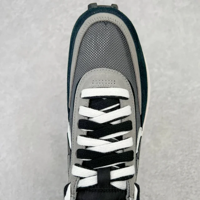 Nike Sneakers Sacai Collaboration Layered Double-Swoosh product detail image 13