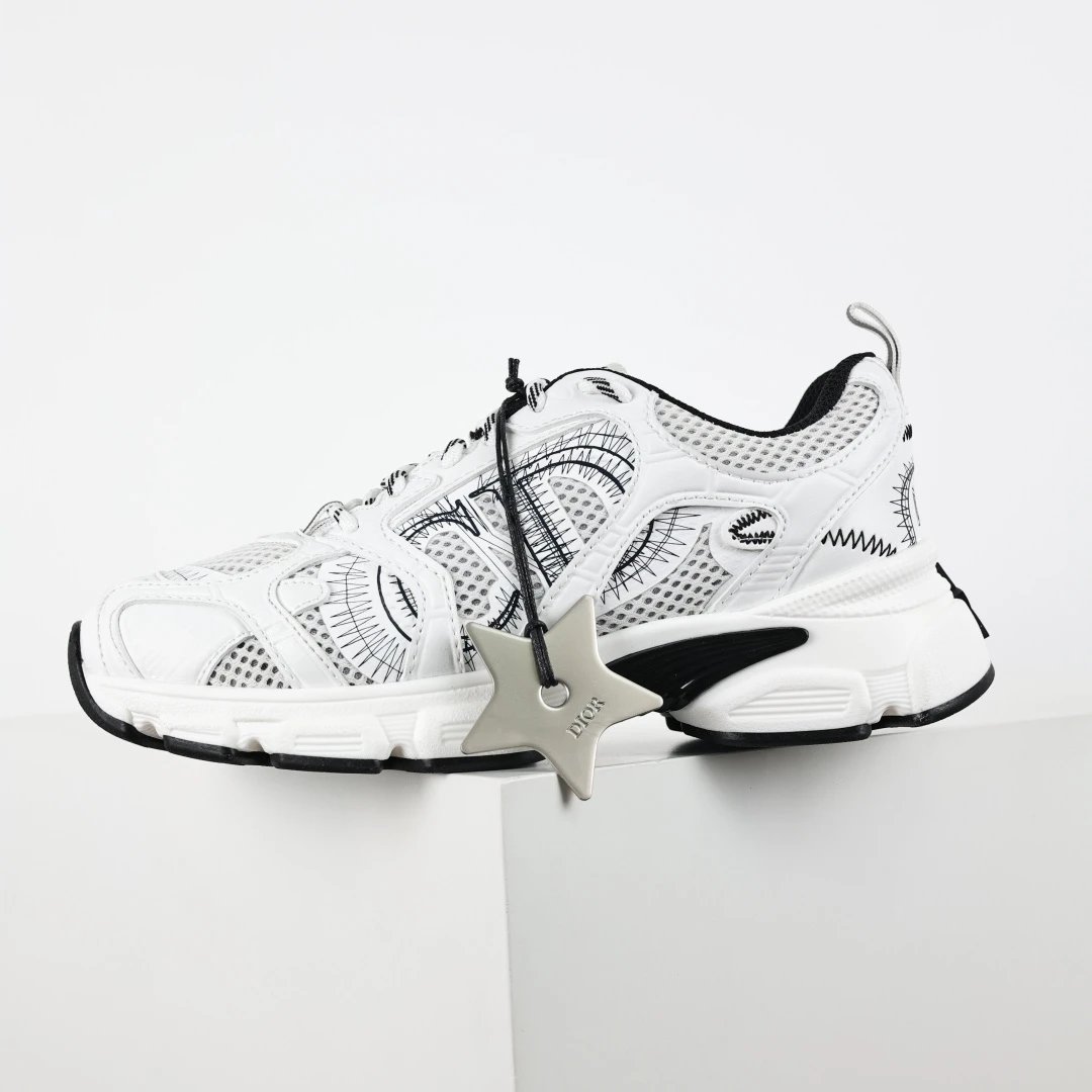 Dior Sneakers Chrono Low Sneaker variant SOURCE-sku:131594720349