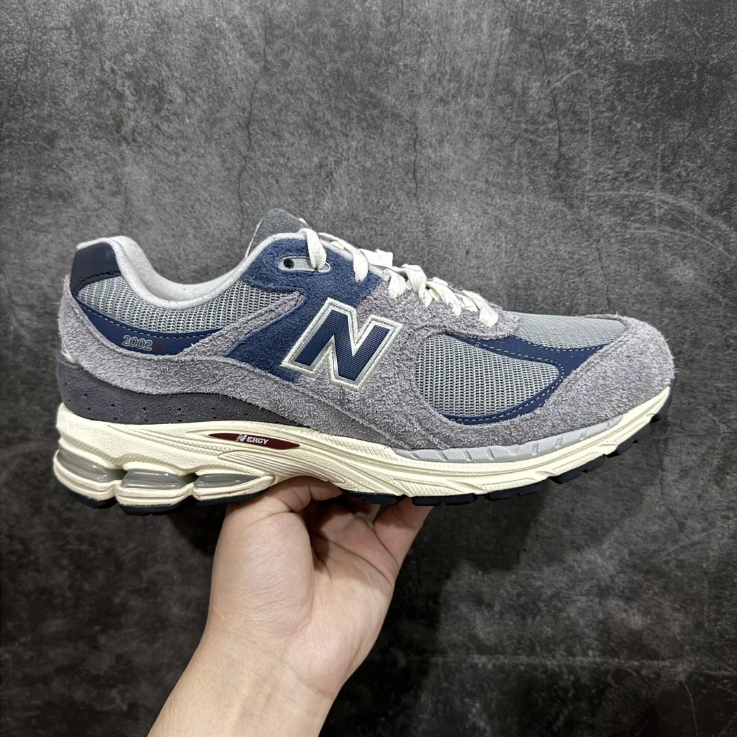 New Balance 2002R Low Dark Grey Navy M2002RHO