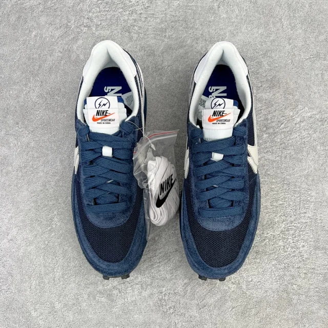 Nike Sneakers Sacai Collaboration Layered Double-Swoosh product detail image 20