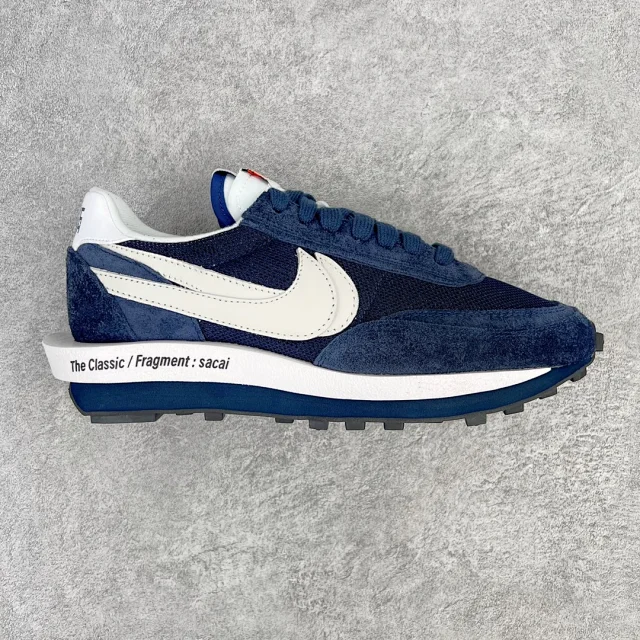 Nike Sneakers Sacai Collaboration Layered Double-Swoosh product detail image 19