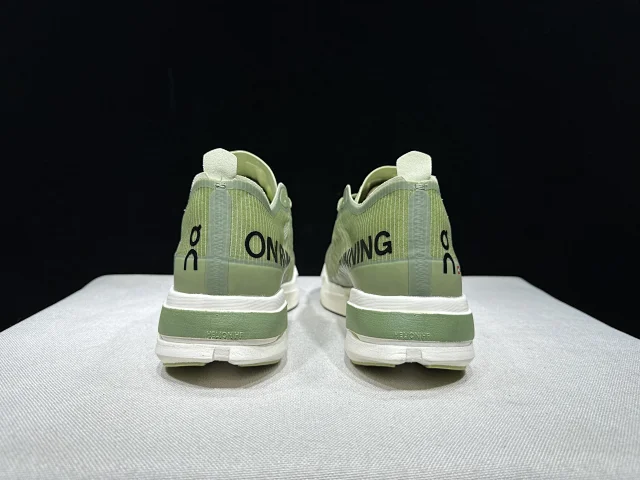 On Sneakers Cloudboom Strike product detail image 52