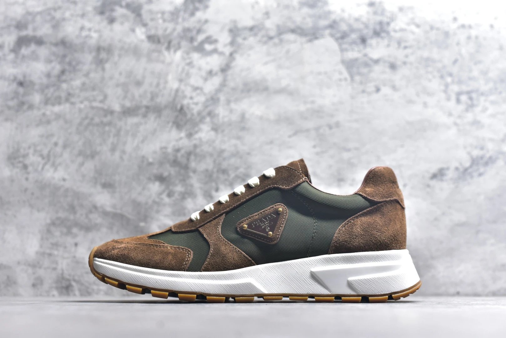 Prada Sneakers Prax 01 — Prax 01 Brown-Green