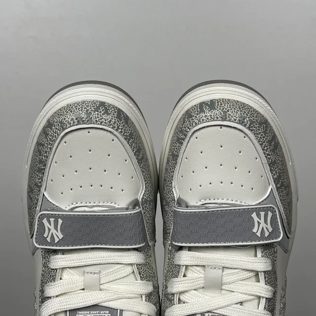 MLB Sneakers NY logo low-top product detail image 46