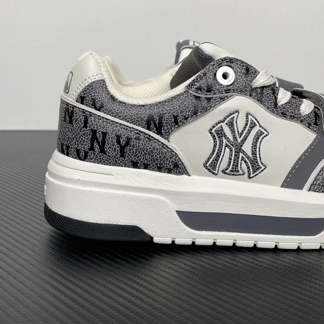 MLB Sneakers NY logo low-top product detail image 49