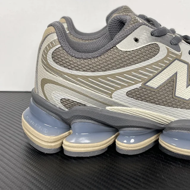 New Balance Sneakers NB2000 product detail image 49