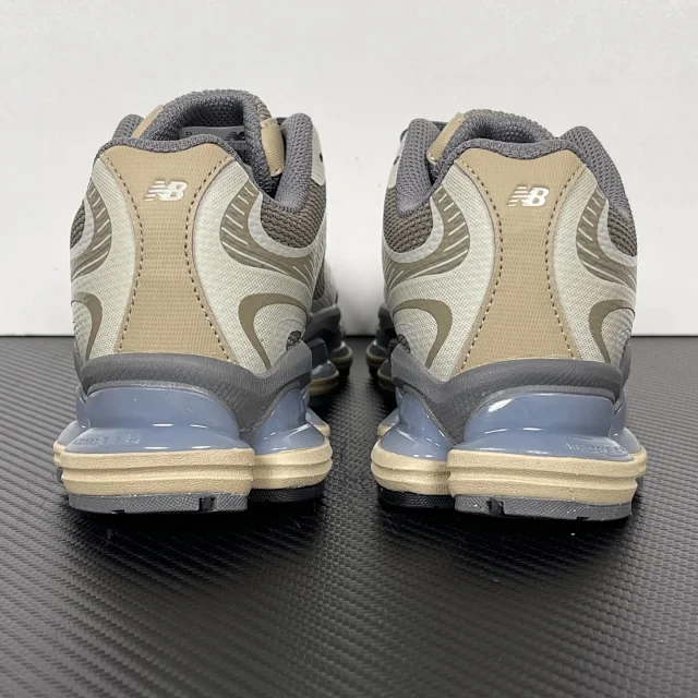 New Balance Sneakers NB2000 product detail image 51