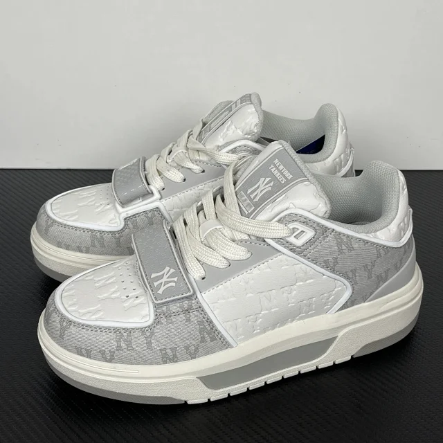 MLB Sneakers NY logo low-top product detail image 26