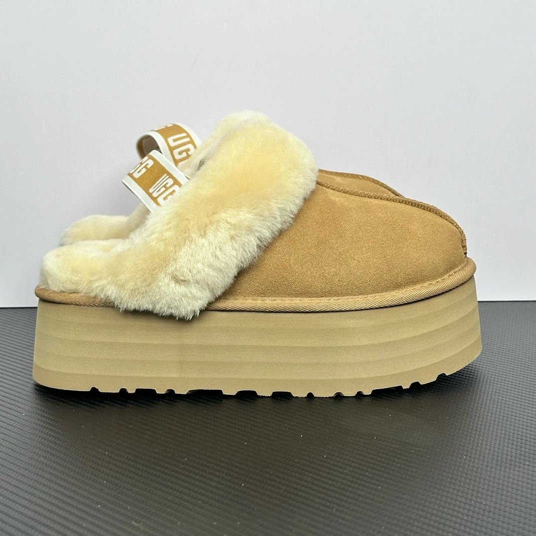 UGG Funkette Suede Sheepskin Platform Chestnut