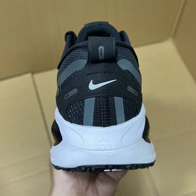 Nike Sneakers Pegasus 18 GTX product detail image 8