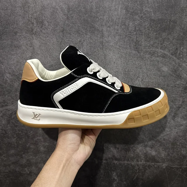 Louis Vuitton Sneakers LV Trainer product detail image 11