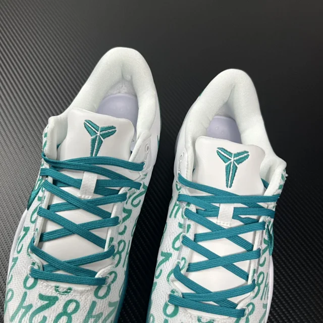 Nike Kobe basketball sneakers product detail image 64