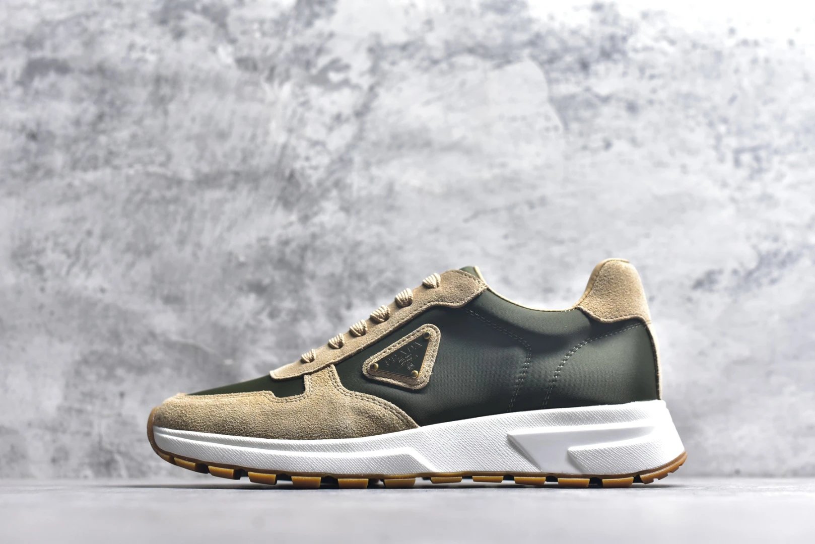 Prada Sneakers Prax 01 — Prax 01 yellow-green