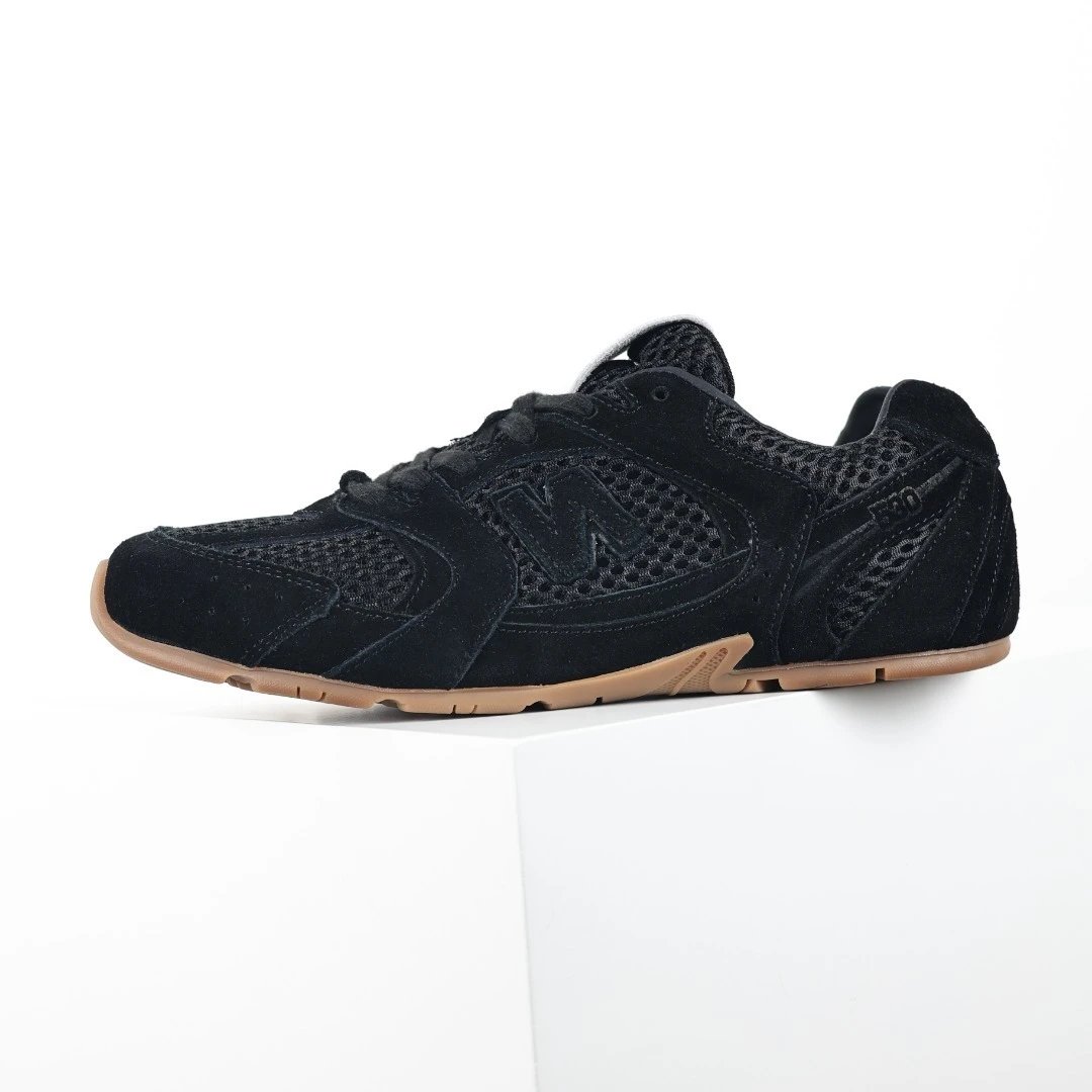 Miu Sneakers 530 Low-Top — Miu Miu 530 Series Black