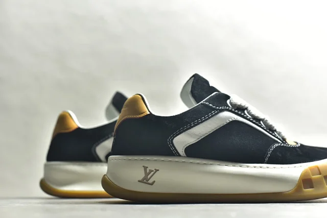 Louis Vuitton Sneakers LV Skate Sneaker product detail image 73