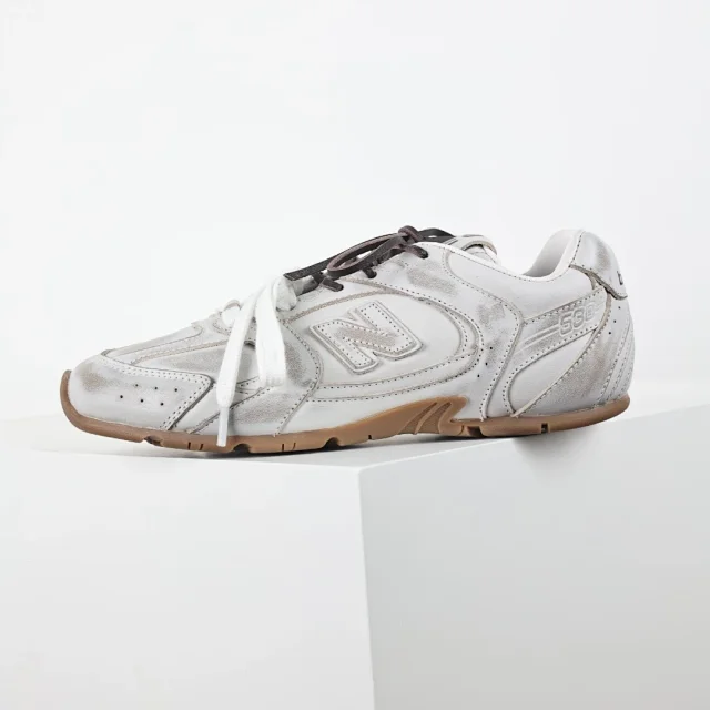 Miu Sneakers 530 Low-Top product detail image 3