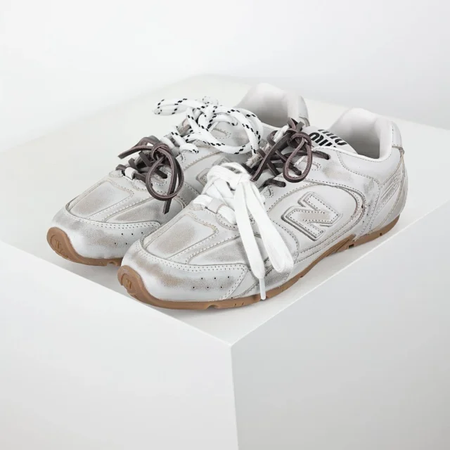 Miu Sneakers 530 Low-Top product detail image 7