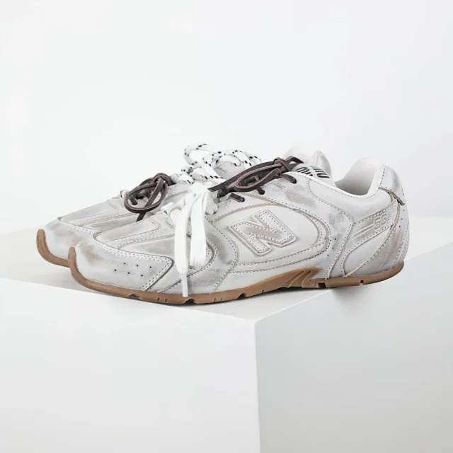 Miu Sneakers 530 Low-Top product detail image 10