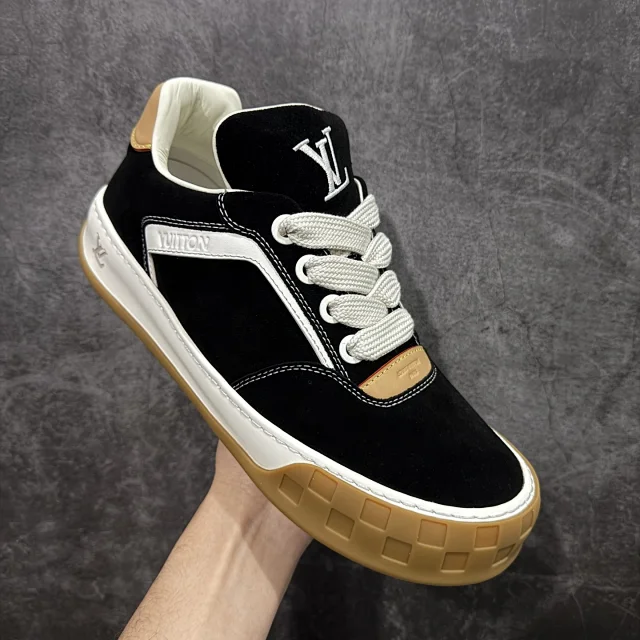 Louis Vuitton Sneakers LV Trainer product detail image 13