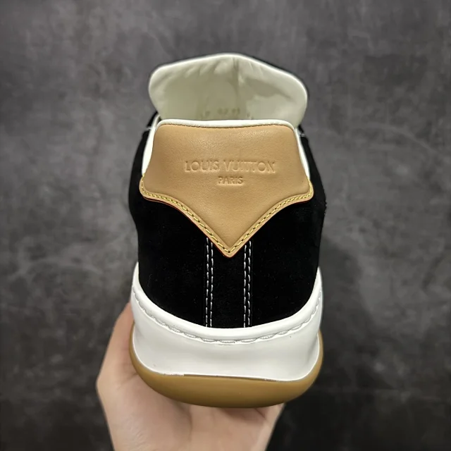 Louis Vuitton Sneakers LV Trainer product detail image 14