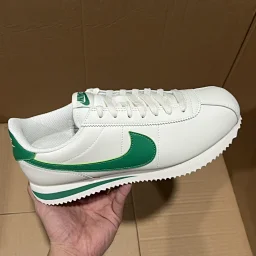 thumbnail for 充正版阿甘跑鞋特价！