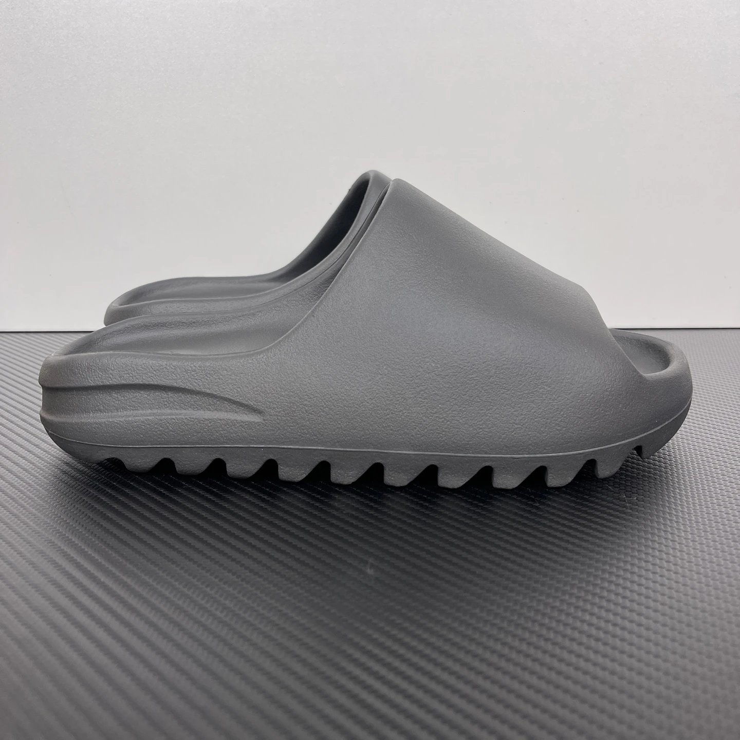 adidas Yeezy Slide Onyx