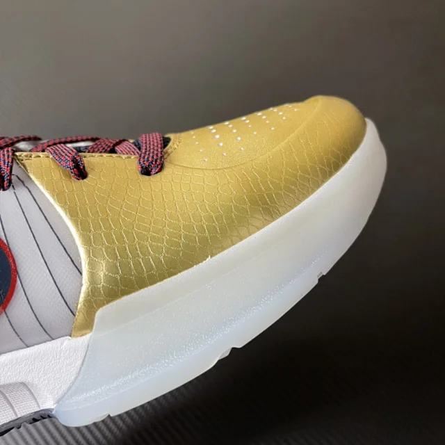 Nike Kobe basketball sneakers product detail image 12