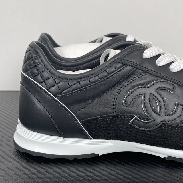 Chanel Sneakers Quilted CC Low-Top product detail image 21