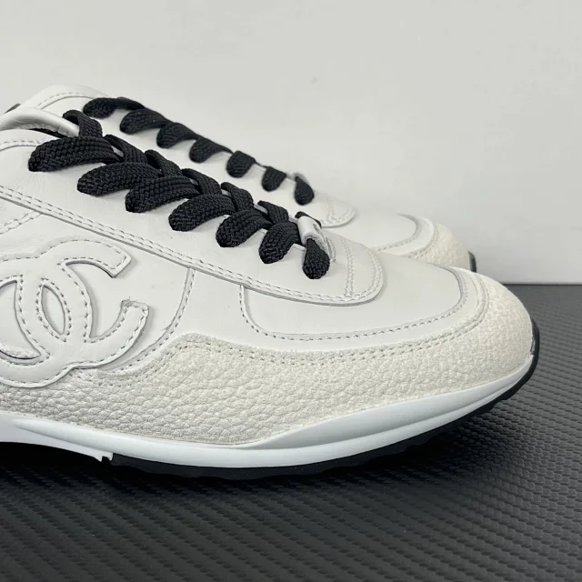 Chanel Sneakers Quilted CC Low-Top product detail image 29