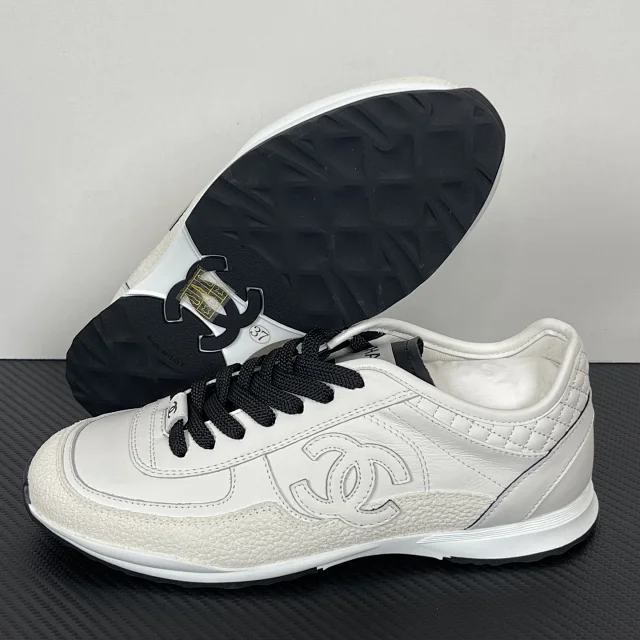 Chanel Sneakers Quilted CC Low-Top product detail image 33