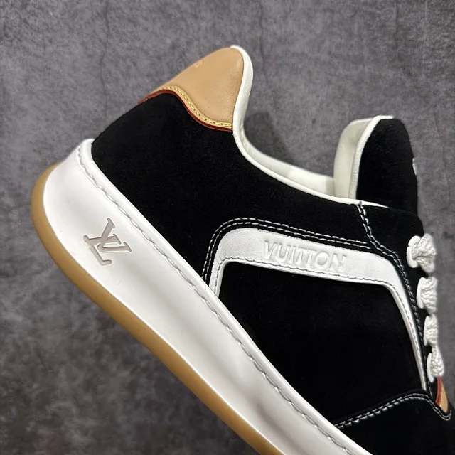 Louis Vuitton Sneakers LV Trainer product detail image 17