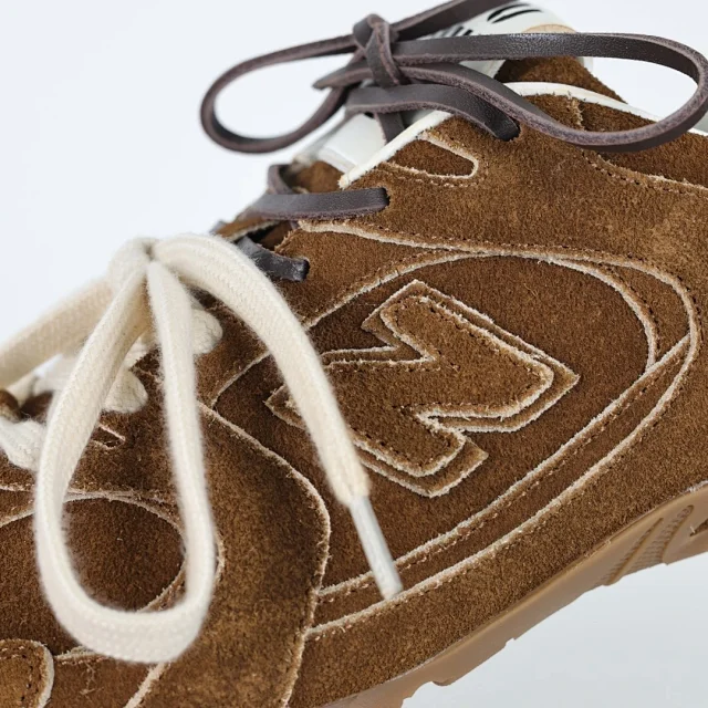 Miu Sneakers 530 Low-Top product detail image 23