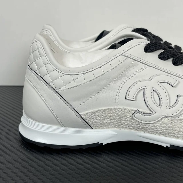 Chanel Sneakers Quilted CC Low-Top product detail image 30