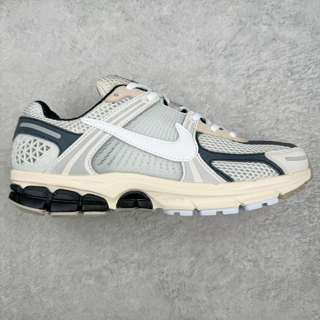 NK Vomero 5 White Black FN7649-110
