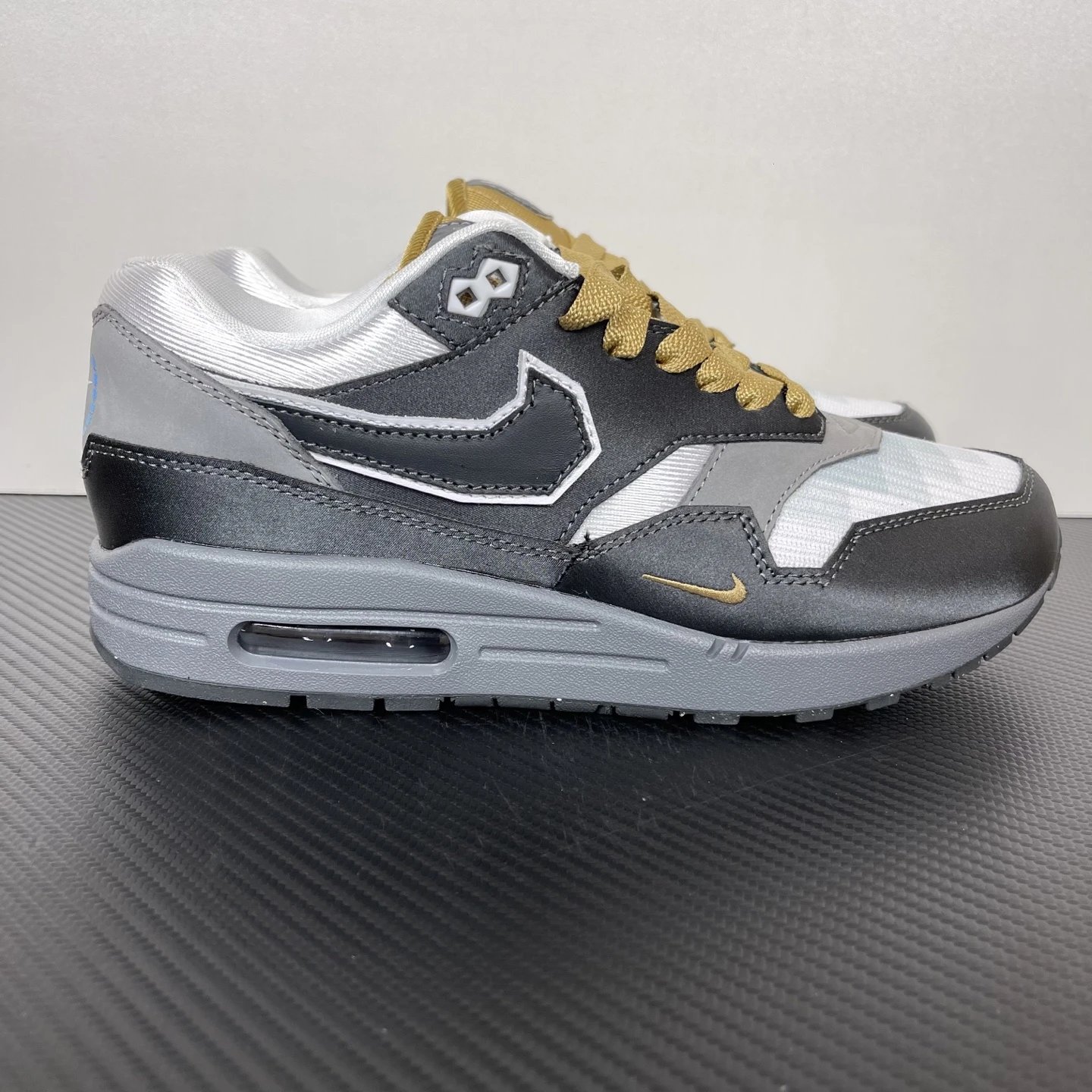 Nike Air Max 1 '87 Design by Japan FD0395-001