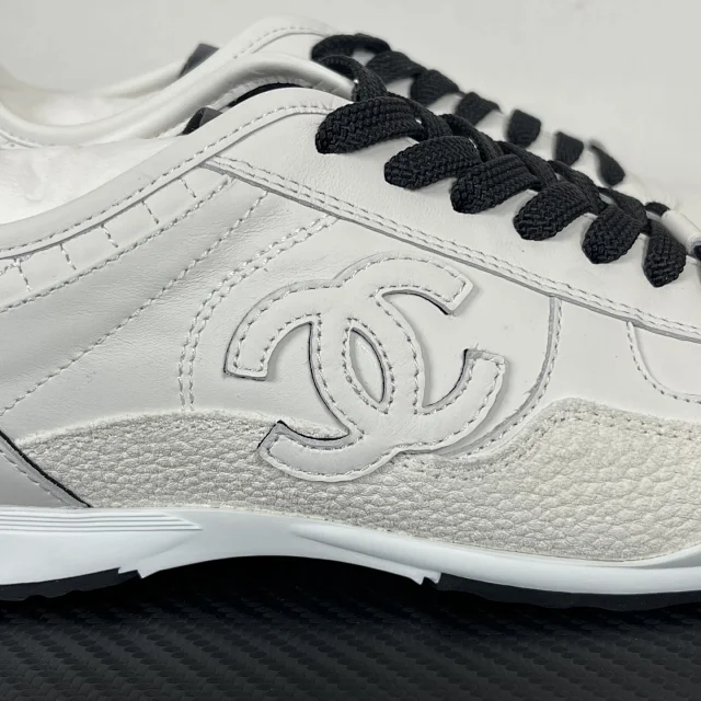 Chanel Sneakers Quilted CC Low-Top product detail image 31