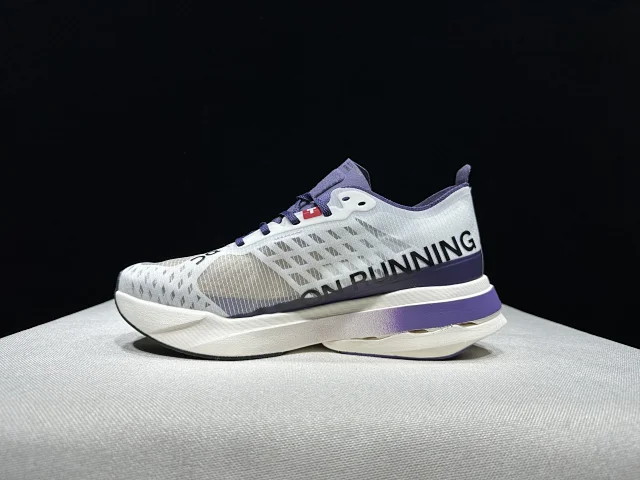 On Sneakers Cloudboom Strike product detail image 76