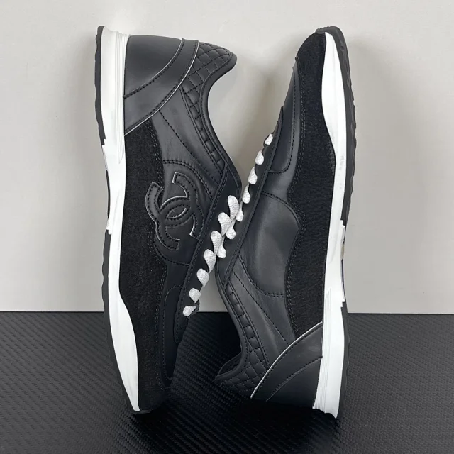 Chanel Sneakers Quilted CC Low-Top product detail image 26