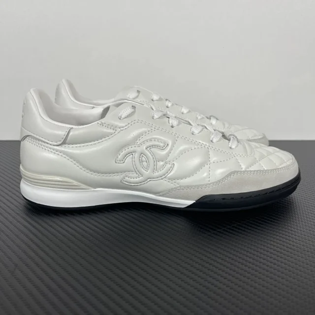 Chanel Sneakers Quilted CC Low-Top product detail image 10