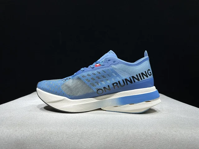 On Sneakers Cloudboom Strike product detail image 66