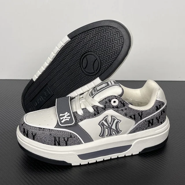 MLB Sneakers NY logo low-top product detail image 52