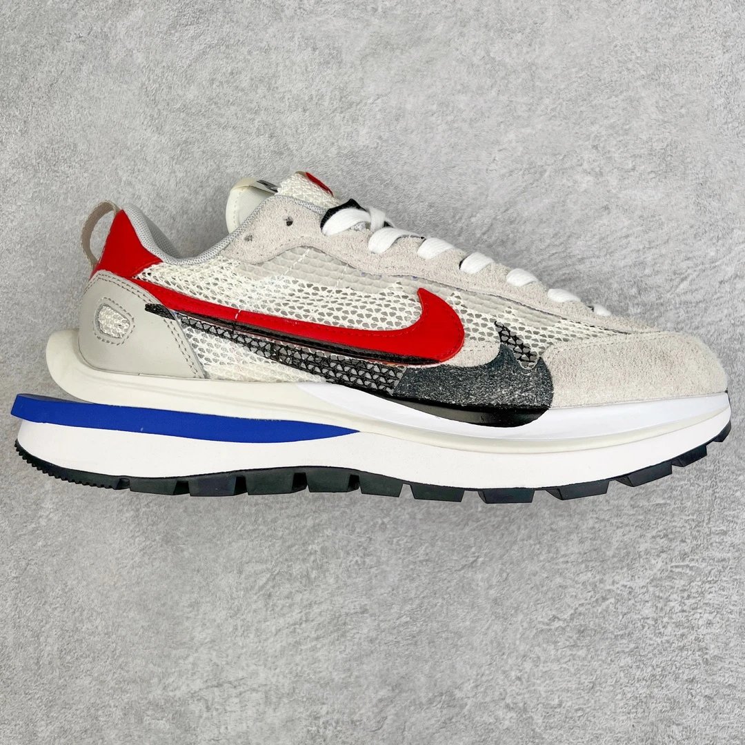 Nike Sneakers Sacai Collaboration Layered Double-Swoosh — Sacai 3.0 White and red CV 1363-100