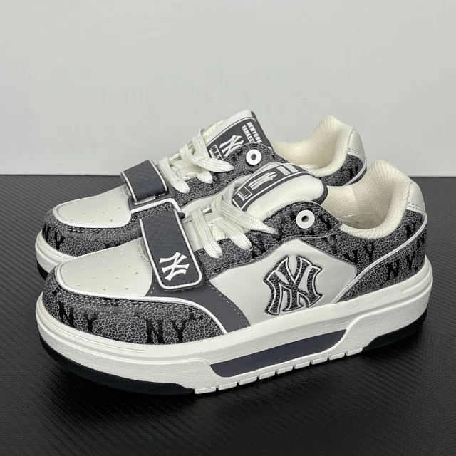MLB Sneakers NY logo low-top product detail image 53