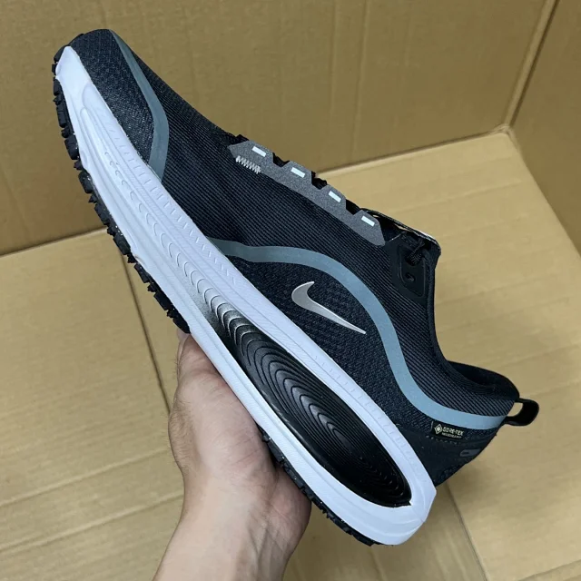 Nike Sneakers Pegasus 18 GTX product detail image 9