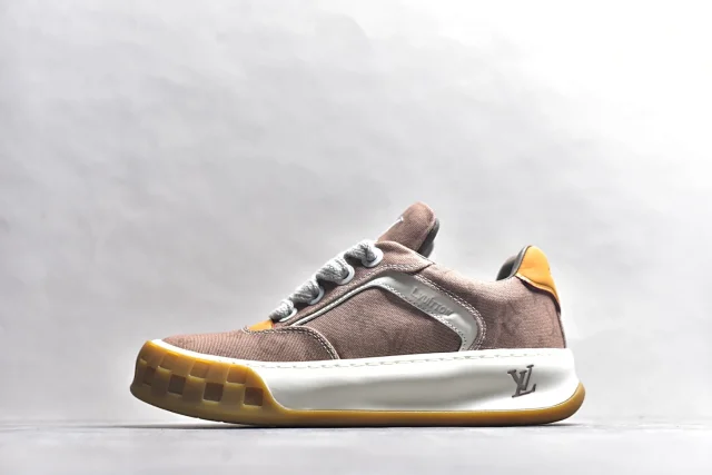 Louis Vuitton Sneakers LV Skate Sneaker product detail image 2