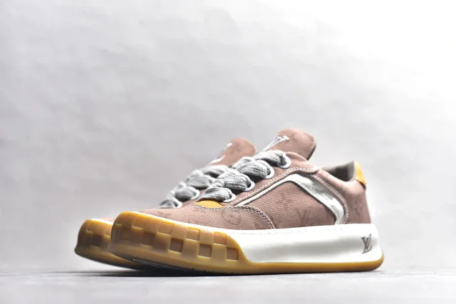Louis Vuitton Sneakers LV Skate Sneaker product detail image 3