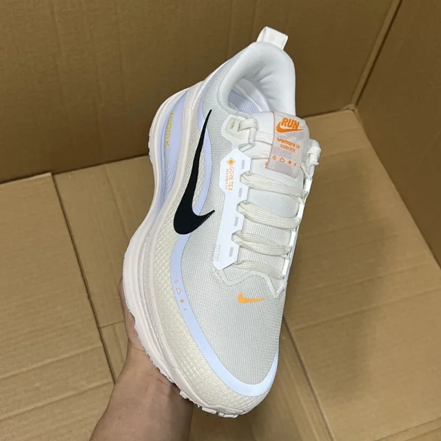 Nike Sneakers Pegasus 18 GTX product detail image 21