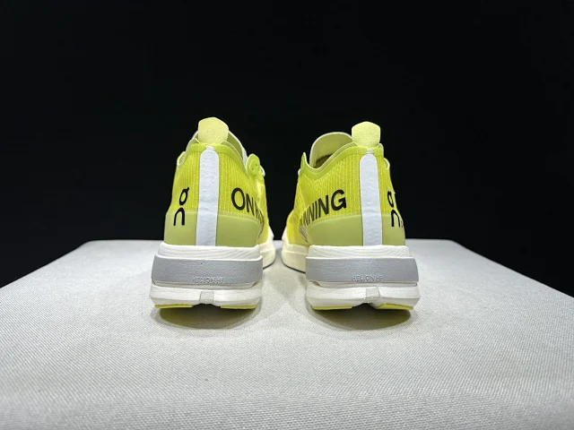 On Sneakers Cloudboom Strike product detail image 44
