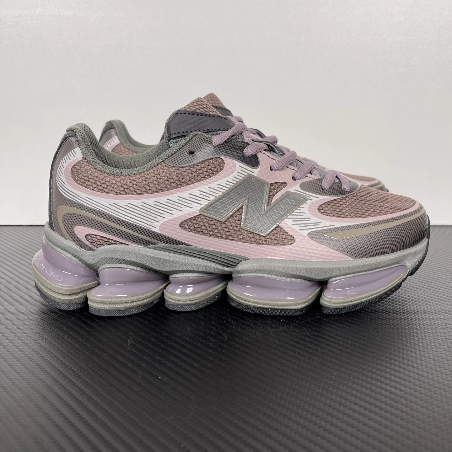New Balance Sneakers NB2000 — NB2000 Red Powder U20002T8