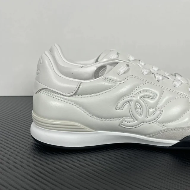 Chanel Sneakers Quilted CC Low-Top product detail image 12